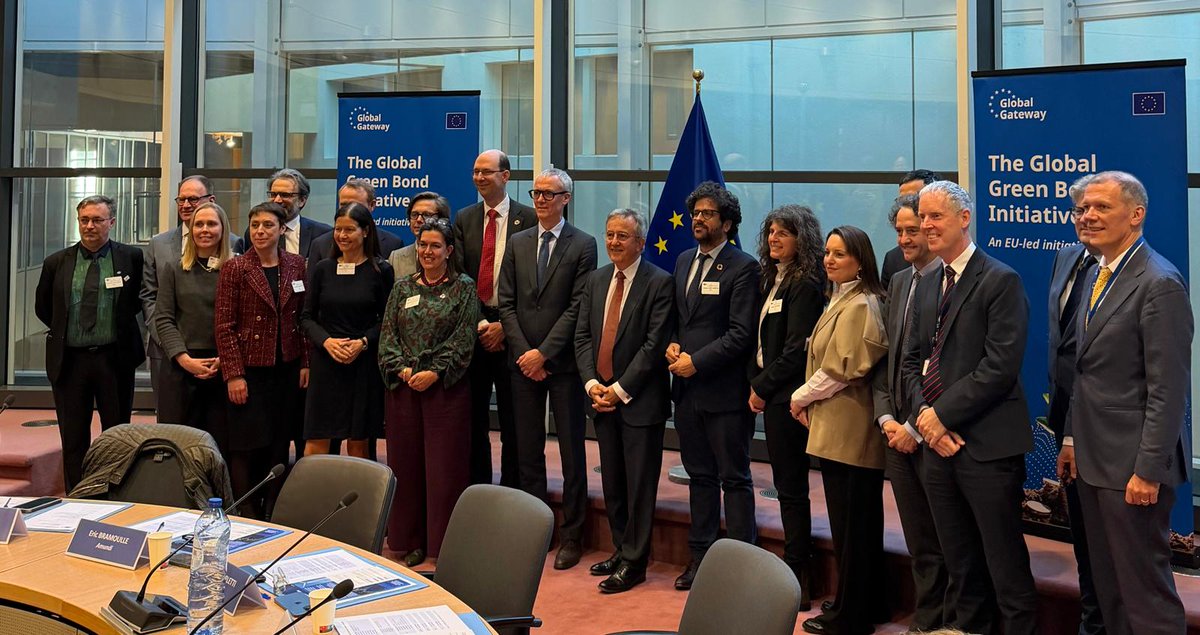 EBRD's tweet image. Delighted to make a €50m equity investment in the Global Green Bond Initiative Fund to support local green bond markets. Our investment forms part of a DFI consortium commitment, working w/ @EU_Partnerships &amp;amp; supported by #EFSD+ guarantees. #GlobalGateway ec.europa.eu/commission/pre…