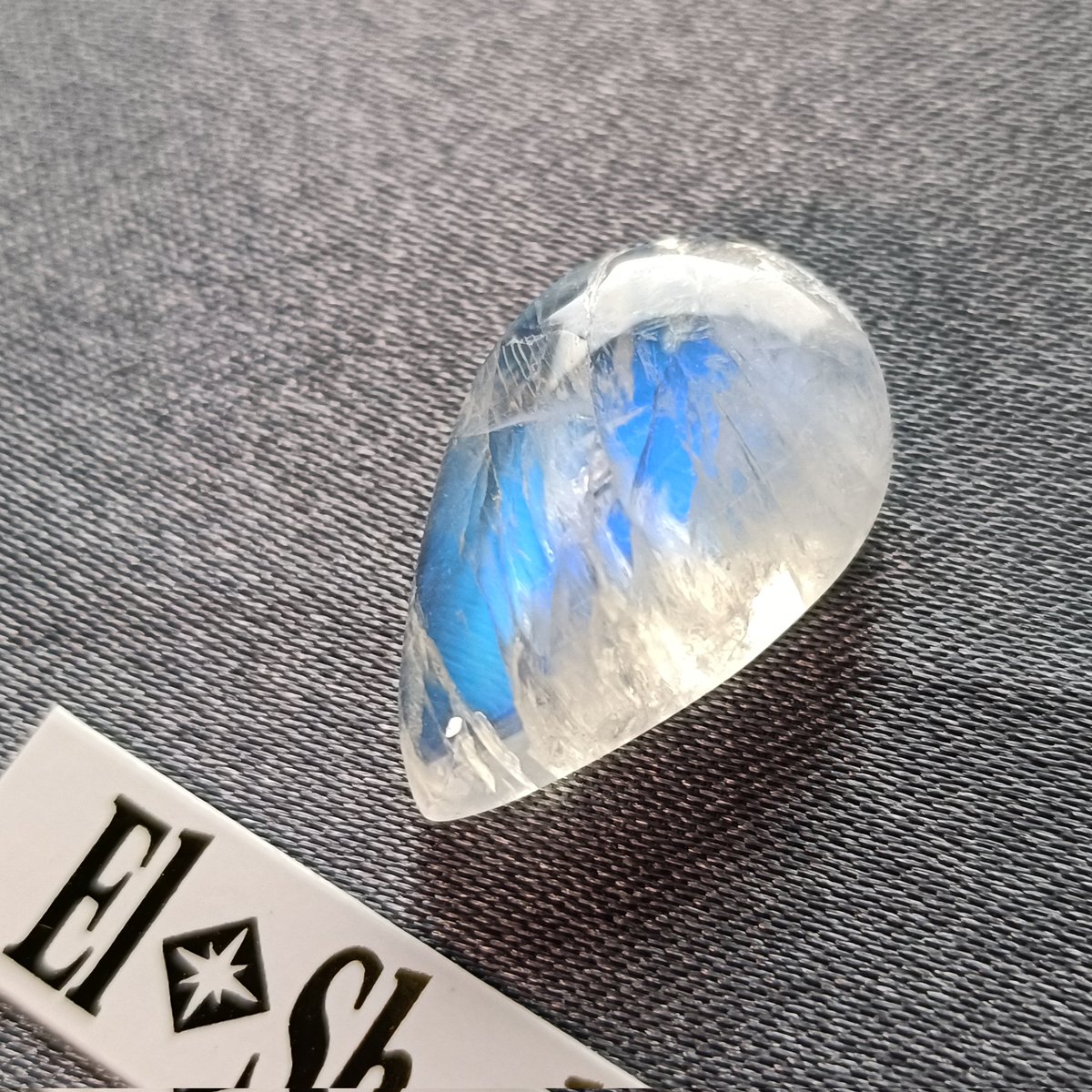 鉱石士エルシェード tweet media