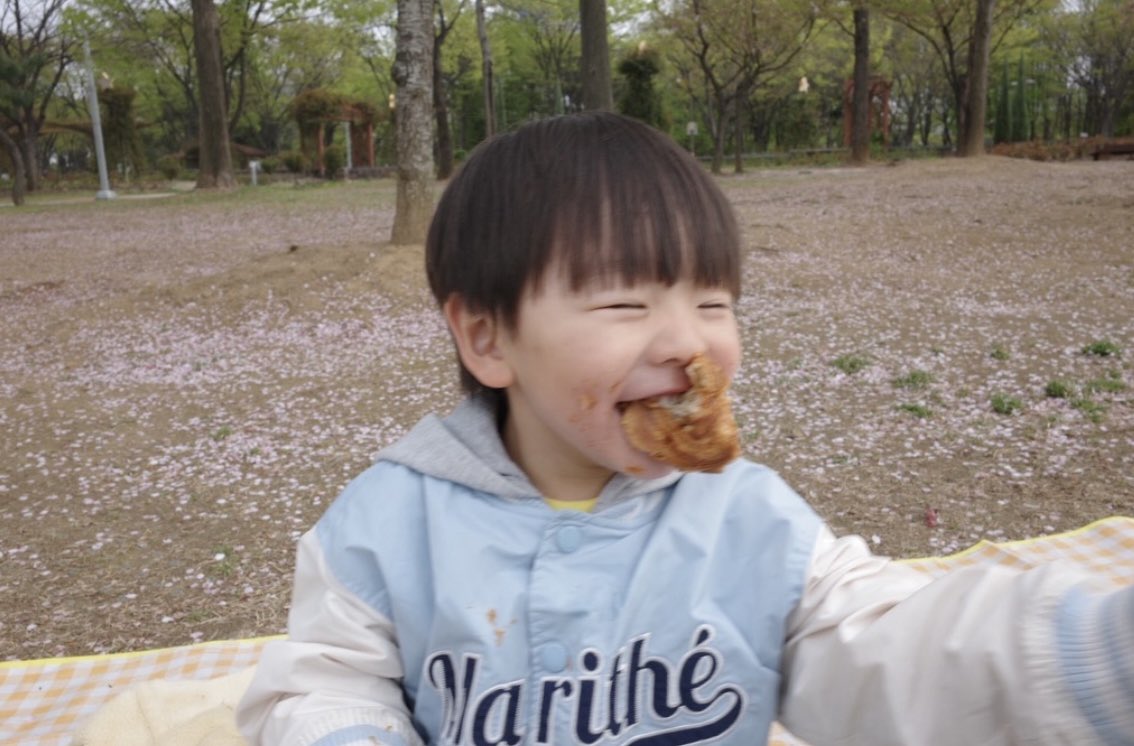타케다 인스타에 뜬 사쿠 .. ‧₊˚♡ 
내 아기똔강아지 이즈 히얼