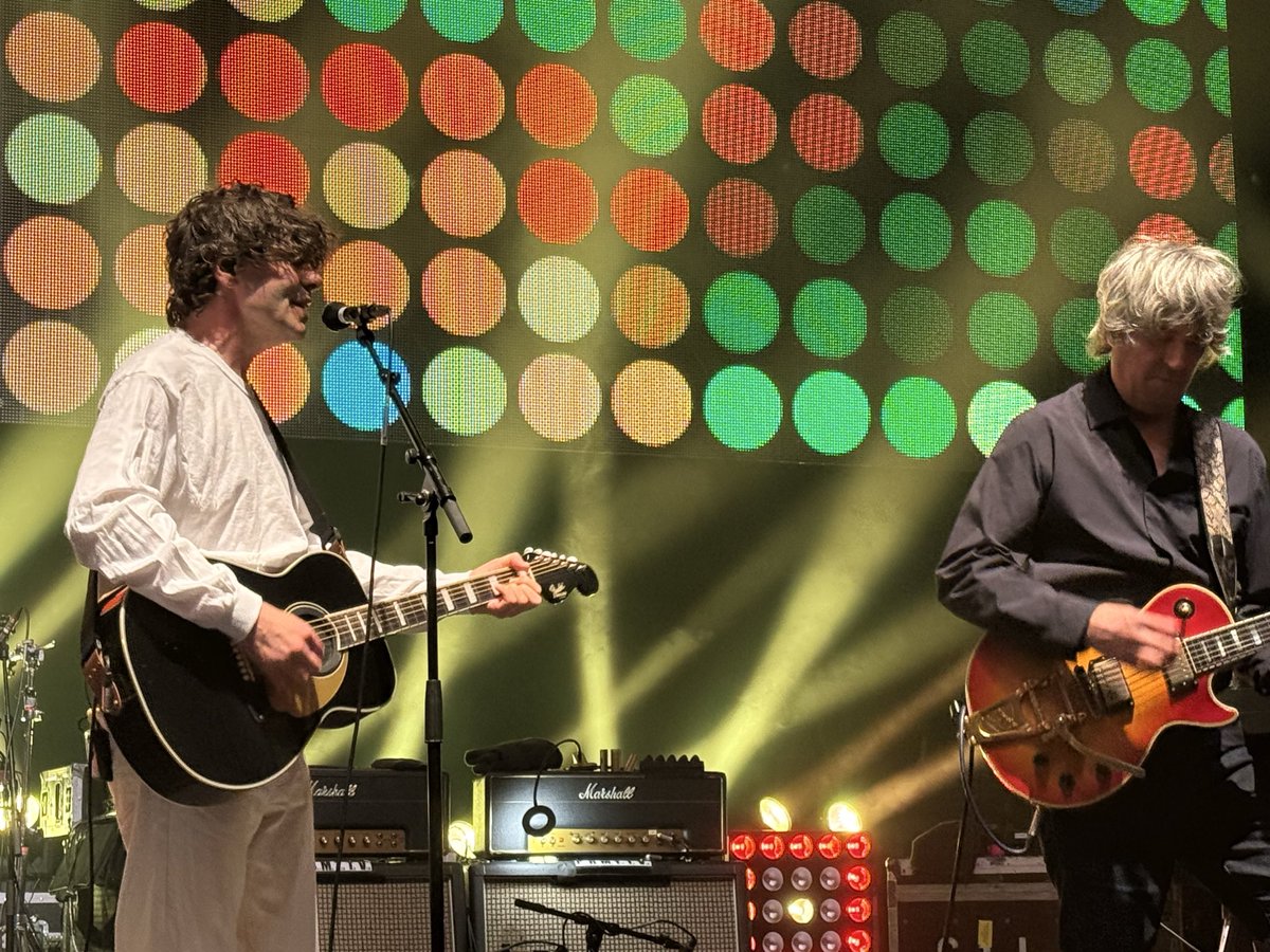 TimGough8's tweet photo. @Tim_Burgess 😎 https://t.co/0V2wjUu3iI