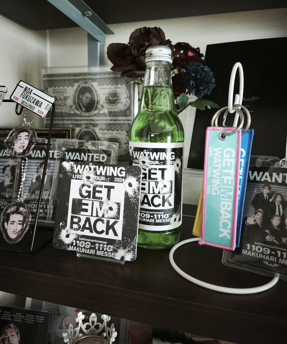 star_argu8971's tweet image. もう飲まないとって
結局忘れてたー🥹
みんなー明日までだよー
気にいって飾ったままだった💦
くじとかやらないし
ライブ参戦少なくてグッズ
代わり映えしない
#Windy