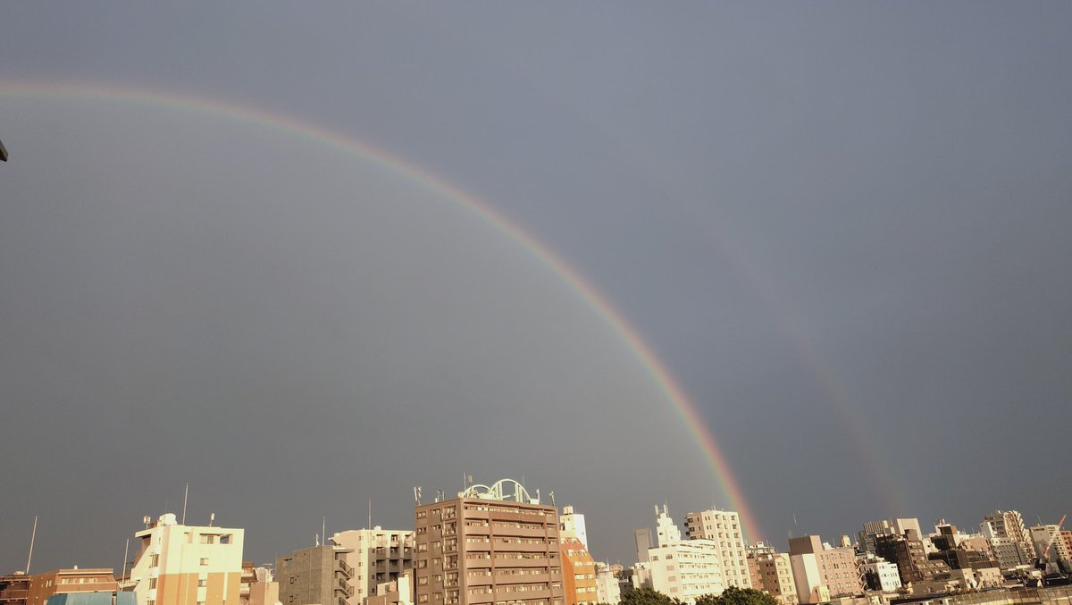 380108's tweet photo. 虹が、出た！ https://t.co/gCvariECRk