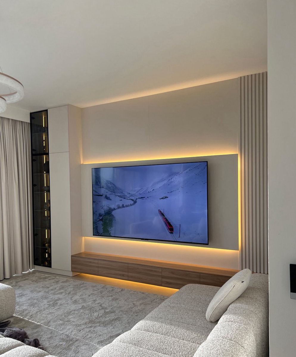 tibzkarts2's tweet image. Monday sets the tone for how you live.
Why not start it in a space designed for comfort, style and ease?

At @Tkproperty2 we don’t just offer homes, we deliver thoughtfully designed interiors that elevate everyday living.

#lnteriordesign #Propertymanagement