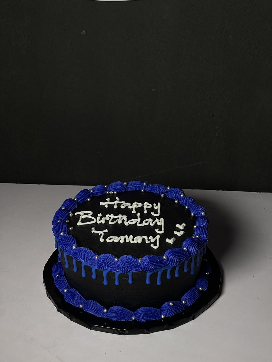 I wasn't sure about the color combo at first, but it turned out super cute😍😍🥹

📍: Lagos