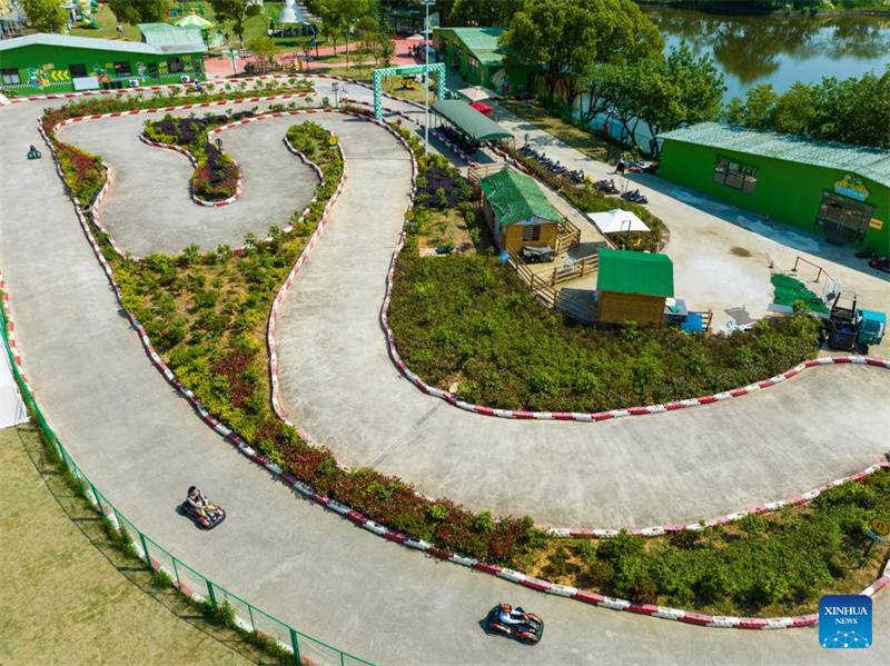 french_renmin's tweet image. Actuellement, la ville de Hangzhou, capitale de la province du #Zhejiang (est de la Chine), a développé une série de projets de #tourisme culturel rural, attirant les touristes pour des visites et des dépenses, et insufflant une nouvelle vitalité à « l'économie du printemps ».