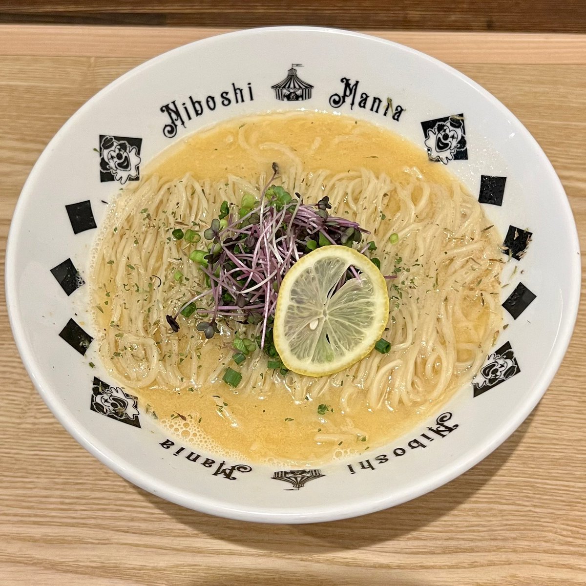 優衣◥█̆̈◤࿉∥ tweet media