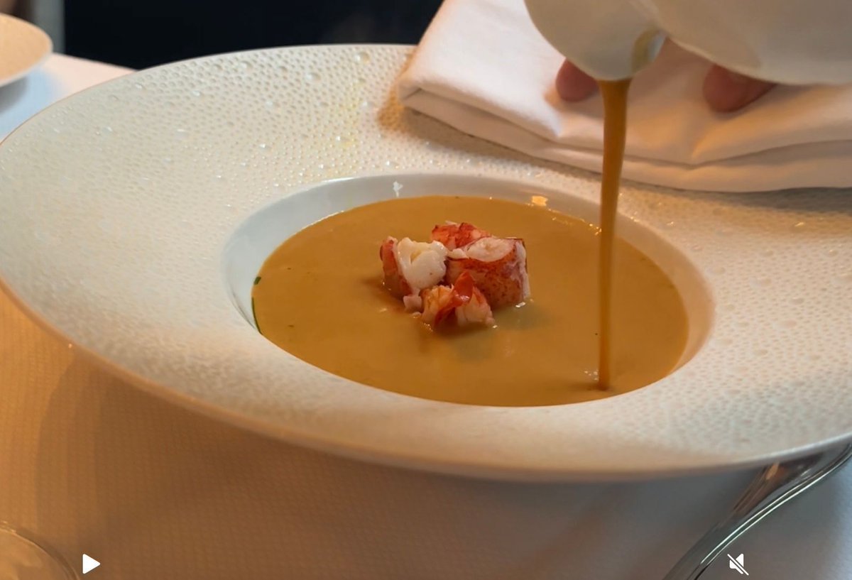 ucfoodietv's tweet image. How about some Baltimore Luxury!

We take you on this two-day getaway that is loaded with fun, food, and Gatsby like drink.

buff.ly/2aiNiDi 

#Baltimore #luxuryweekend #Gatsby #UndercoverJetsetter