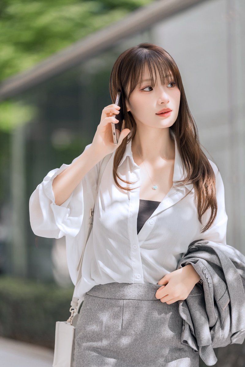 hu_ton_'s tweet photo. 丸の内OL https://t.co/D044Q8KKbU