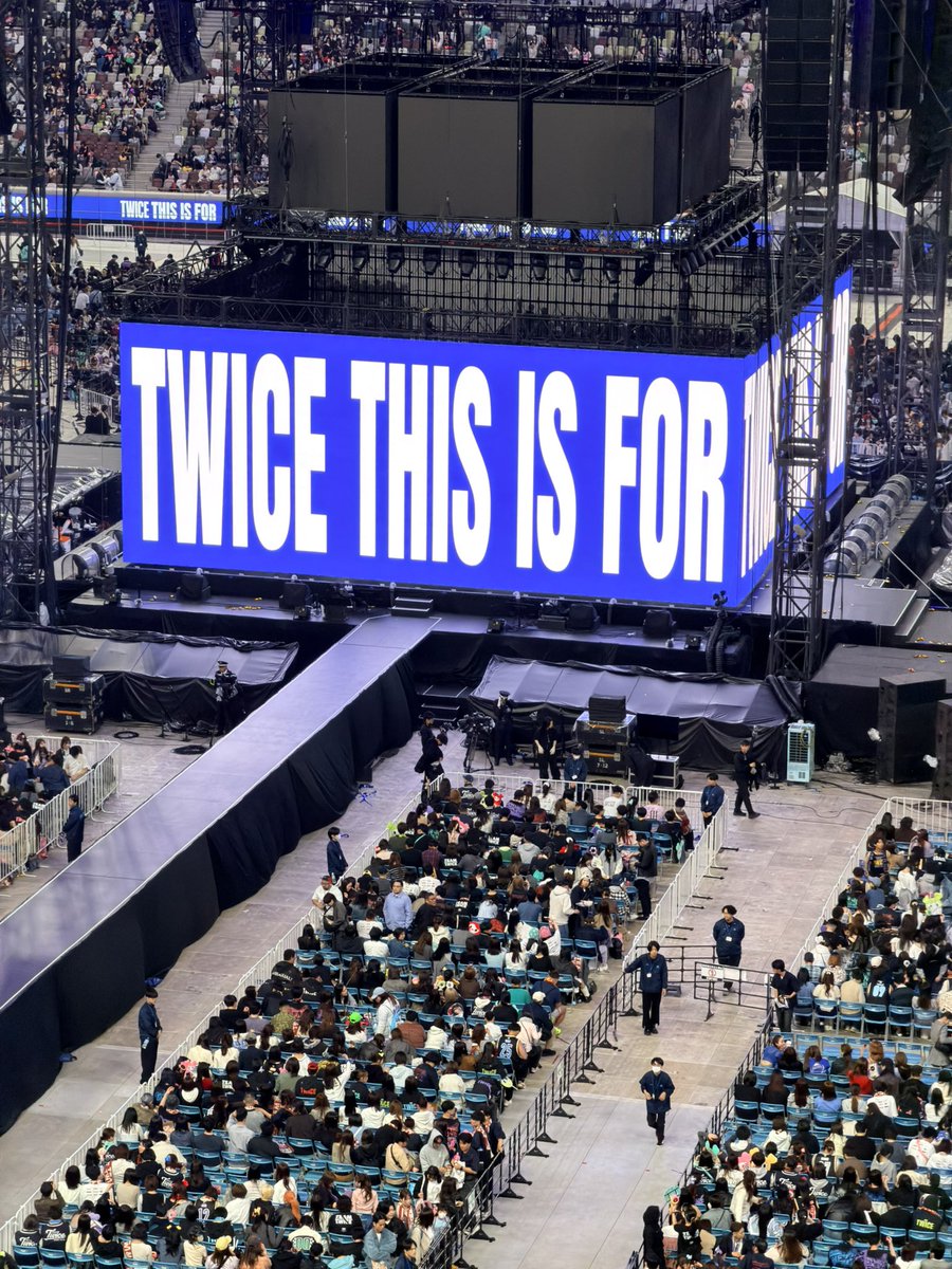 xiangpousan's tweet image. kpopにハマった原点のTWICEはやっぱり最高だった🥹 9人で見れることに改めて感動した...
#TWICE国立DAY2 #TWICE #THISISFOR
#TWICE_THISISFOR_WORLD_TOUR