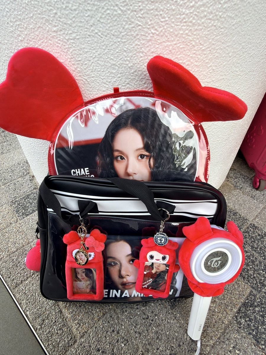 xiangpousan's tweet image. kpopにハマった原点のTWICEはやっぱり最高だった🥹 9人で見れることに改めて感動した...
#TWICE国立DAY2 #TWICE #THISISFOR
#TWICE_THISISFOR_WORLD_TOUR