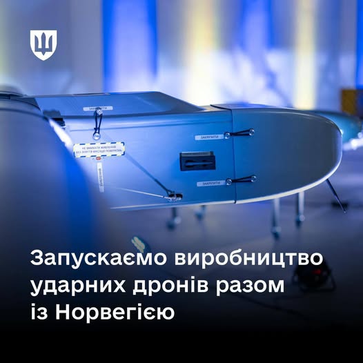 ApacheQQ's tweet image. UKRAINA JA NORJA KÄYNNISTÄVÄT KESKIPITKÄNMATKAN DROONIEN YHTEISTUOTANNON.– Ukrainan puolustusministeriö.Suunnitelman mukaan muutama tuhat keskipitkän kantaman droonia valmistetaan Norjassa. Kaikki projektin valmistetut tuotteet luovutetaan Ukrainalle #Ukraina #Ukraine #Norway