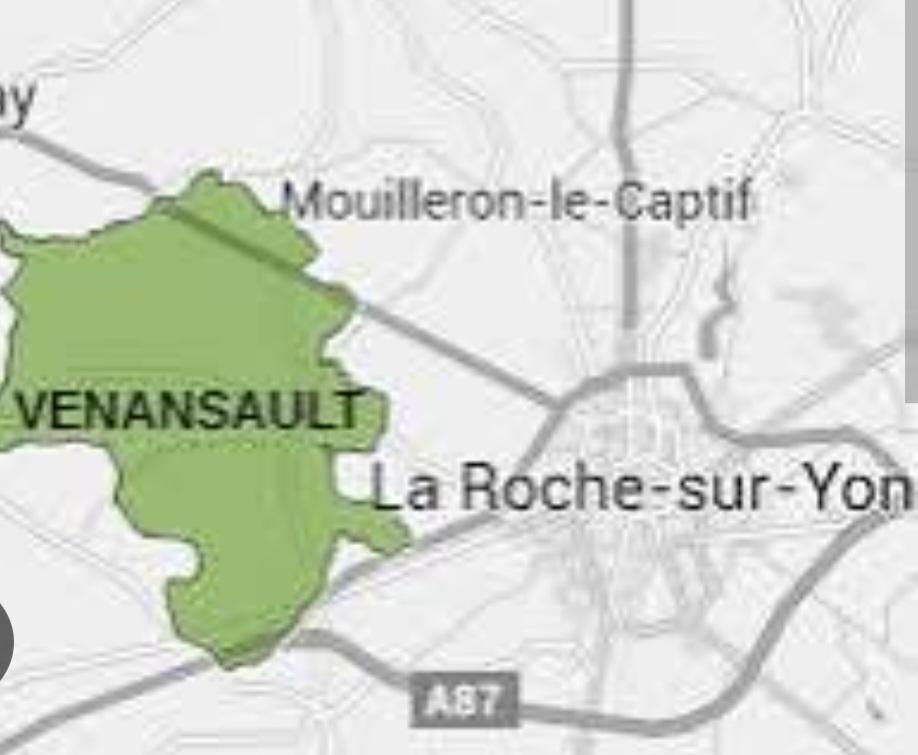 Freddy_Roy's tweet image. À Venansault, quand la Chambre régionale des comptes parle de "plan de redressement", le maire répond "choix politique assumé". Traduction : quand les chiffres toussent, la communication accourt. Les habitants, eux, paient toujours l’addition #ComPol #ComPublique #Vendée