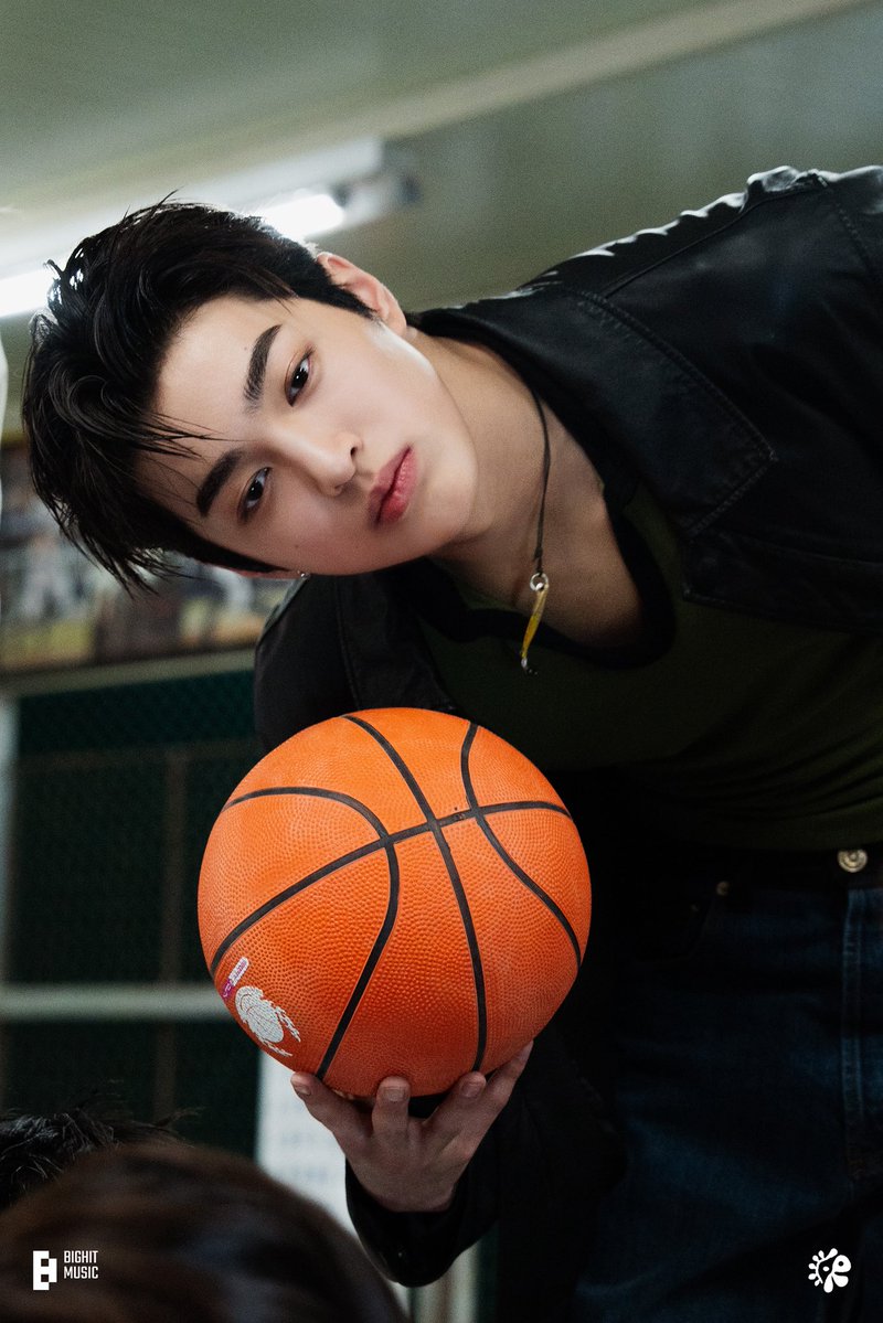 keonho pics tweet media