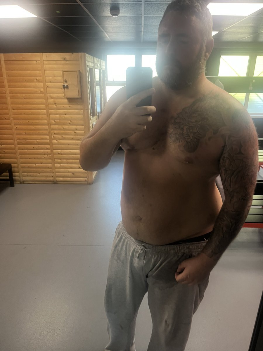 BigvalleysLad's tweet photo. retweet for more of the big man views get me excited https://t.co/c0d4iuK4BA