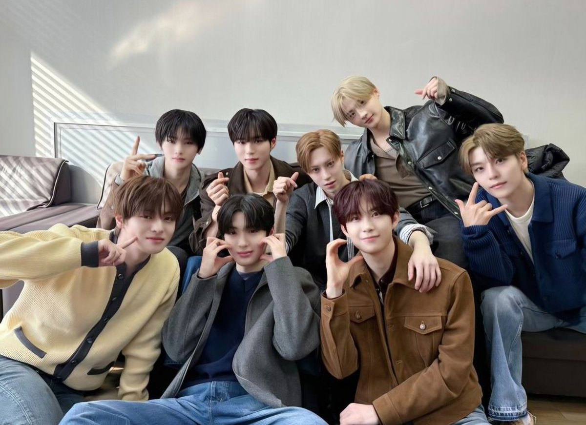 건빵이거누 tweet media