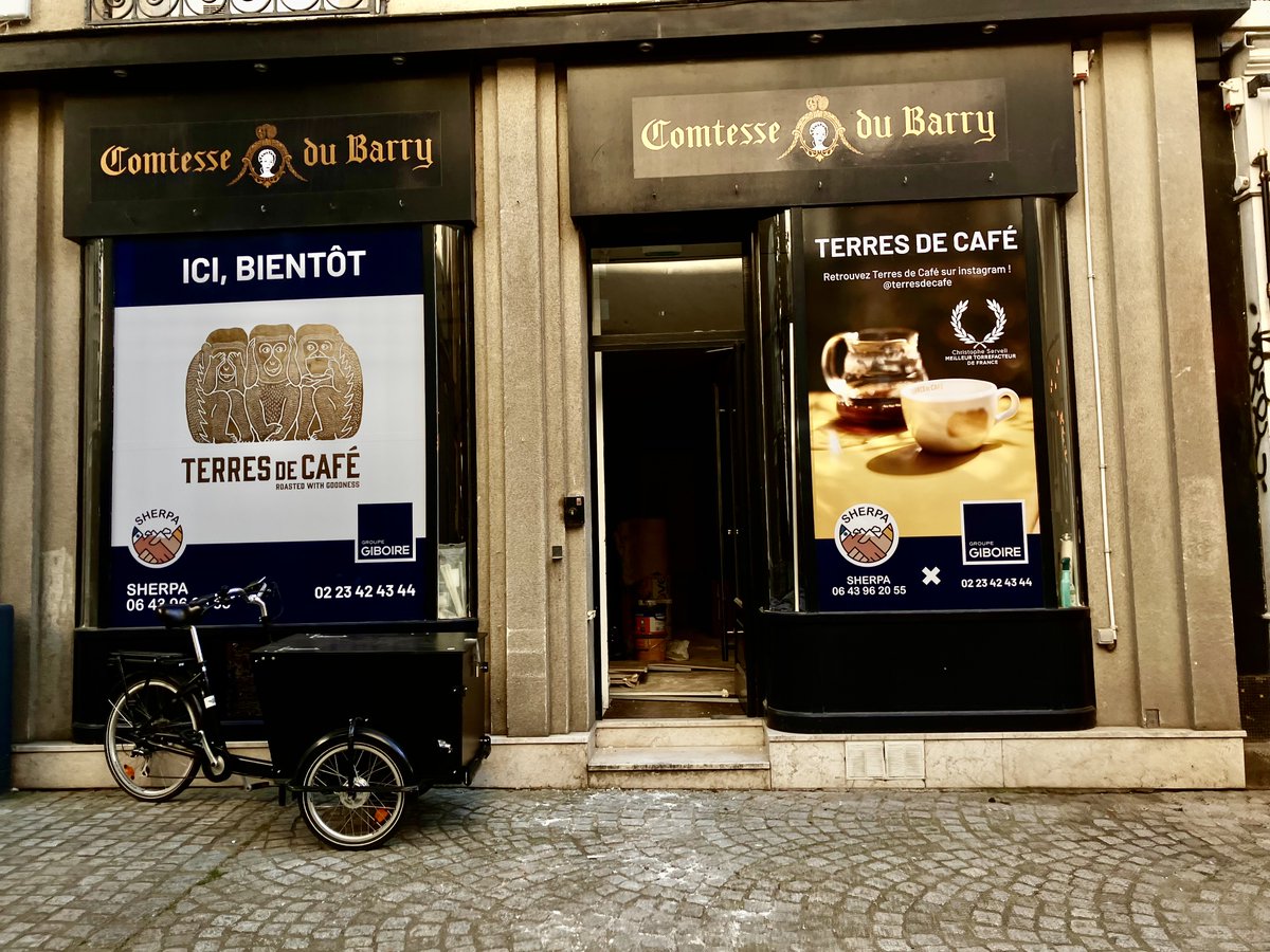 RAutrement's tweet image. La Comtesse du Barry s’en va. Terres de Café arrive. Du foie gras au café de spécialités : le centre-ville change de goût. #Commerce #CoffeeShop #CentreVille, #rennes A lire : rennes-infos-autrement.fr/la-comtesse-du…