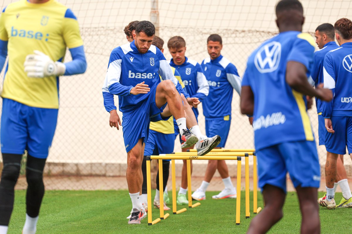 Unión Deportiva Melilla tweet media