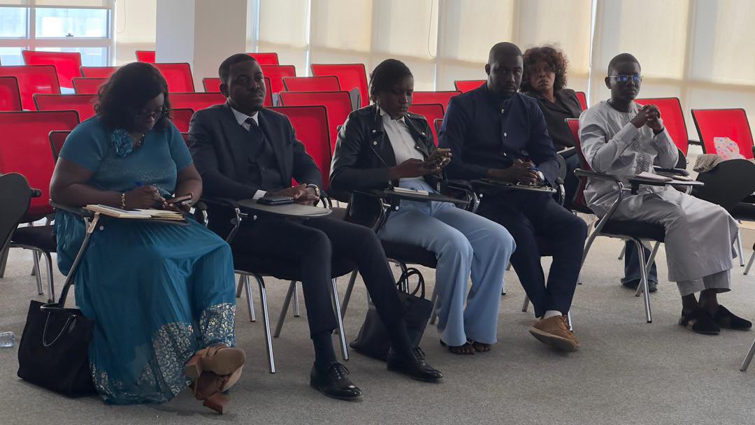 KMKunyabor's tweet image. 15 avril 2026 | Réunion du comité local #FORAESS à Diamniadio 🇸🇳
Un moment fort de benchmark et d’échanges pour préparer Dakar 2026.
Depuis le #Togo, avec PROCOPE, nous renforçons les synergies africaines pour faire avancer l’#ESS.📍Rendez-vous du 7 au 9 juillet à Dakar.
#Afrique