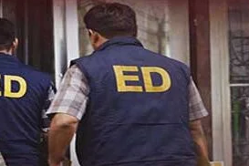 airnews_mumbai's tweet image. #ED अर्थात अंमलबजावणी संचालनालयाने पंजाबमधल्या चंदीगड, लुधियाना, पटियाला, नाभा आणि जालंधरसह एकूण अकरा ठिकाणी  छापेमारी केली आहे. 

#Punjab #Chandigarh #Ludhiana #Patiala #Jalandhar #EDRaid