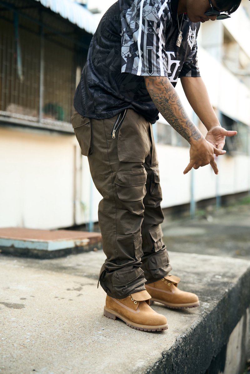 TrezWorldwide's tweet image. TZ Retro Jersey 93 
เสื้อเจอร์ซีย์ตัวแรง กลิ่นอายสปอร์ตยุค 90s ผสานสตรีทสไตล์แบบดิบๆ ผลิตจากผ้าคุณภาพเดียวกับเสื้อแข่งฟุตบอลโลก สายกีฬาห้ามพลาด 🫯

สอบถาม/สั่งซื้อ dm or line : @tzworldwide

#tzworldwide #jersy #cargo #streetwear