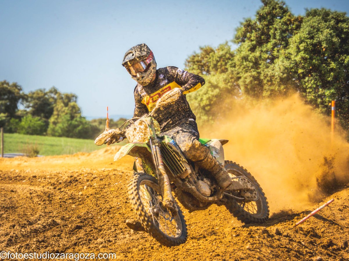 ajpremiadedalt's tweet image. 🏆 Tyler van den Verg, jove pilot de #PremiàdeDalt (15 anys), torna a pujar al podi de #motocross amb una 3a posició a Tierz (Osca)!

👉 Ara és 2n del campionat amb 78 punts

📍 Pròxima cursa: Calanda (2 - 3 maig)

ℹ️ premiadedalt.cat/news/tyler-van…

@pddmediaoficial #Esport #TalentJove