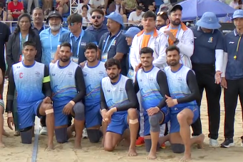 the_bridge_in's tweet image. 🚨#news l 🇮🇳 India's men's beach kabaddi team wins silver at Asian Beach Games 2026 🏆🥈

Lost the gold medal match to Iran, finishing runners-up for the second consecutive edition💪  

#IndianSports #Kabaddi #AsianBeachGames