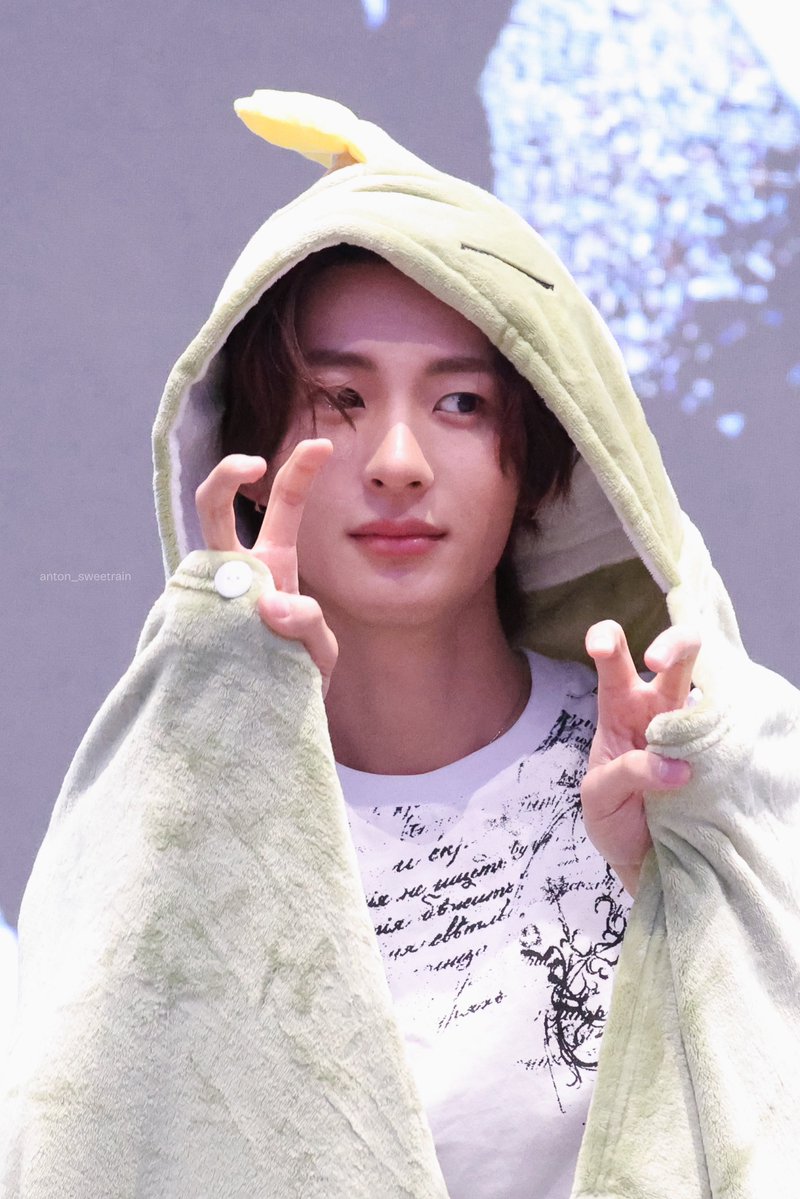 우이 tweet media