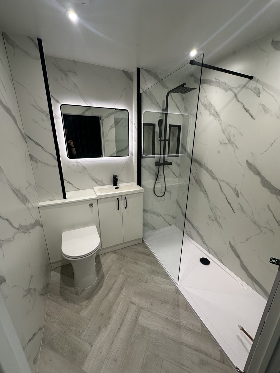 falkirk_herald's tweet image. This home improvements firm has 30 years of quality and trusted family values built in – it’s the place to turn for a makeover to last
trib.al/OIWr7gi
#AD #CaberInstallations #HomeImprovements #Makeover #Falkirk #Grangemouth #Larbert #Denny #Stenhousemuir