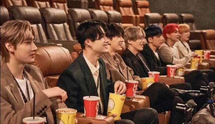 Layla⁷ tweet media