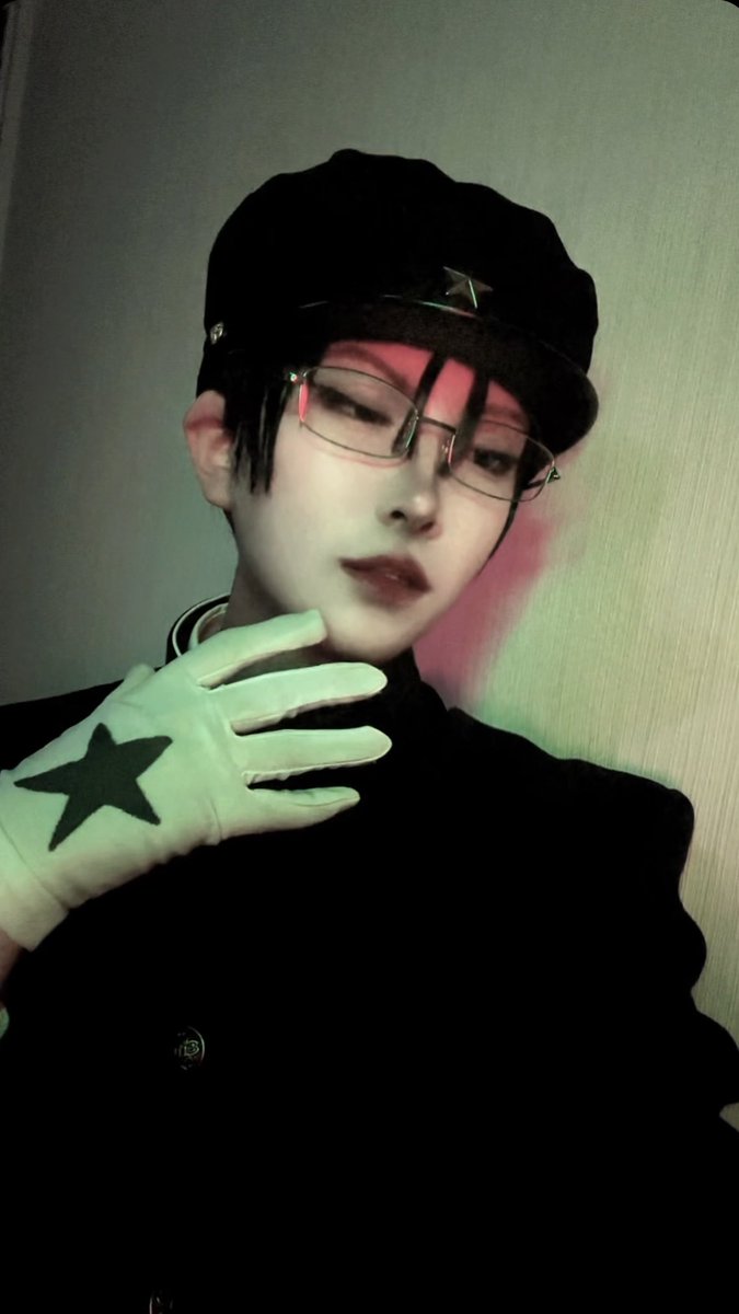 ぽぉす tweet media