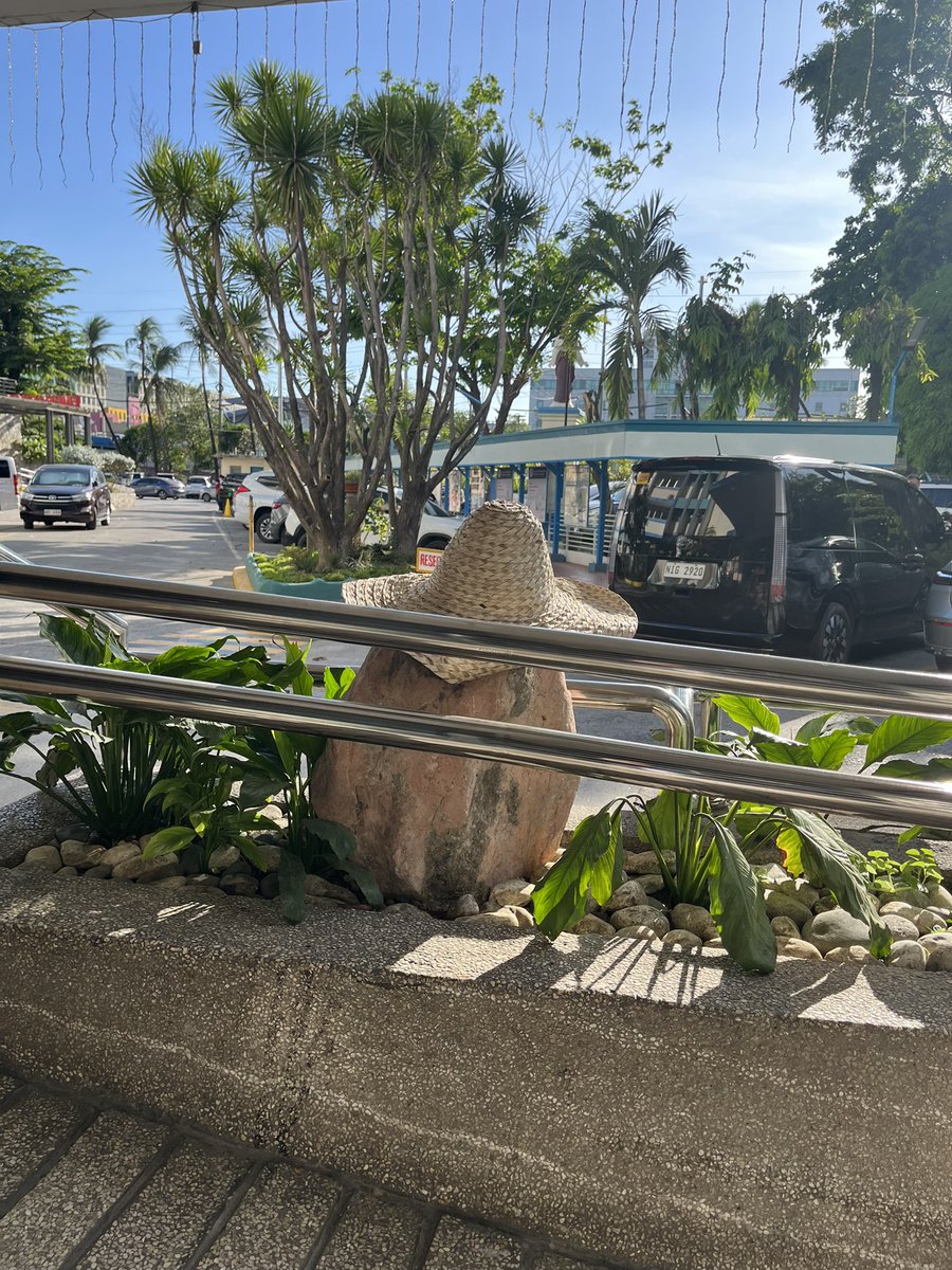 may kuya pala si doljjong dito sa pinas?