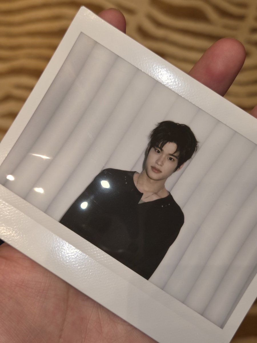 riize archive tweet media