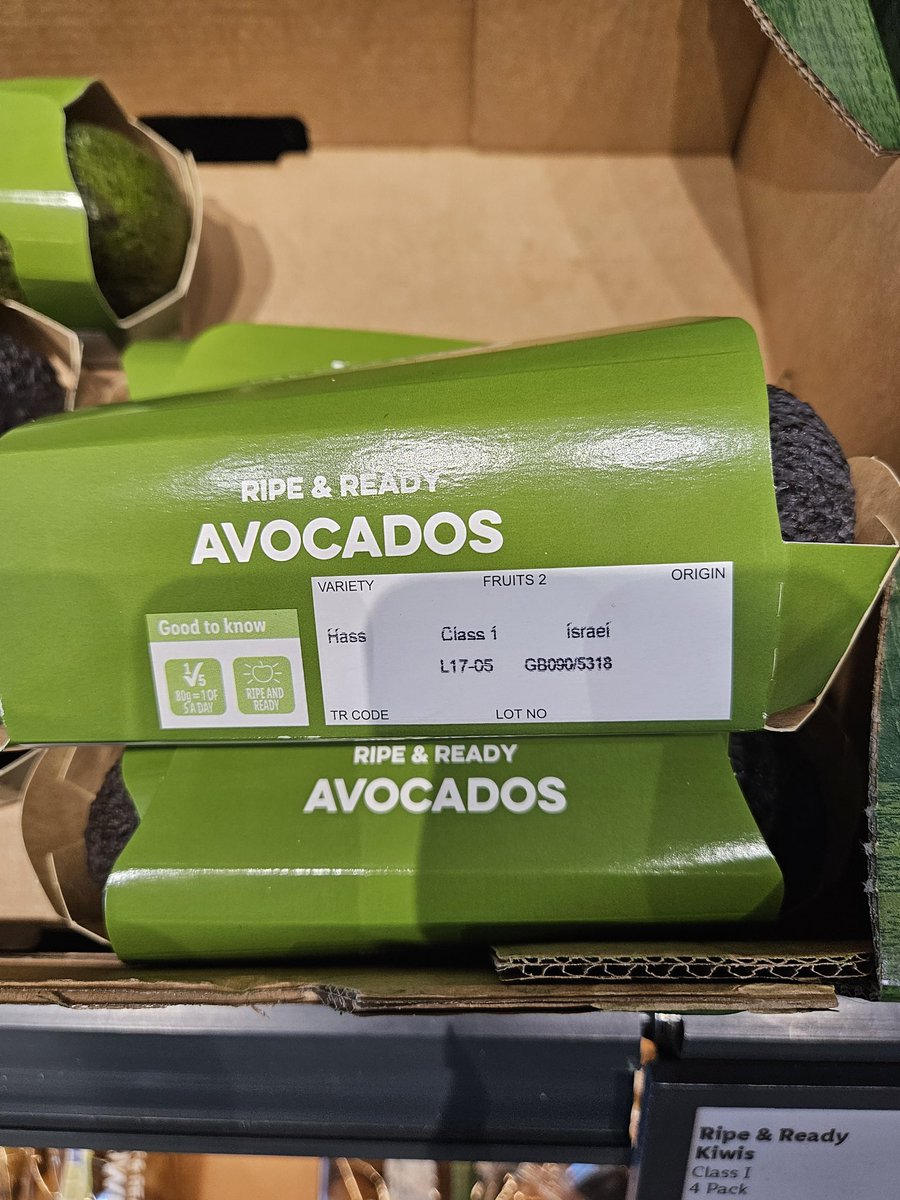 sonoyami's tweet image. Lidl sells Zio avocados. #lidl #boycott
