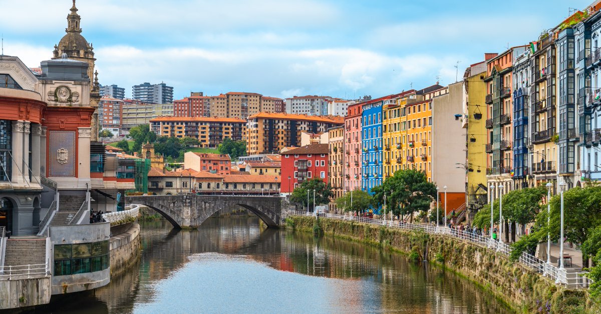 FES_Sociologia's tweet photo. ¿Queréis conocer la red de hoteles, apartamentos y residencias universitarias de #Bilbao que ofrecen descuentos promocionales durante el #CongresoFES2026? 

👉https://t.co/QVlO4R0HBt

#Sociología #FESSociología2026 https://t.co/Y4TeETNBpx