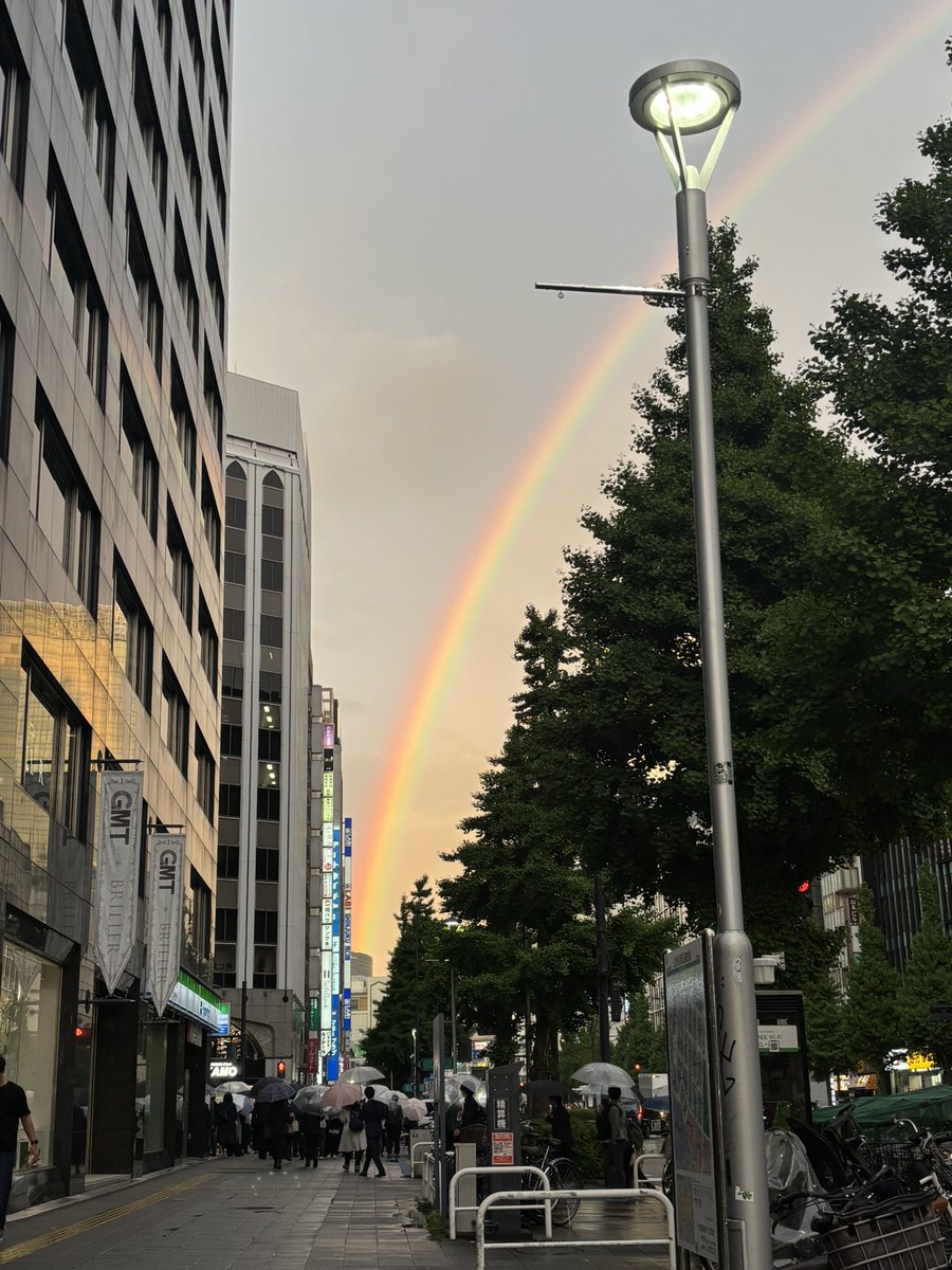maruchoooo's tweet photo. 綺麗ーー！！ダブルレインボー🌈 https://t.co/UWwrqa9qPg