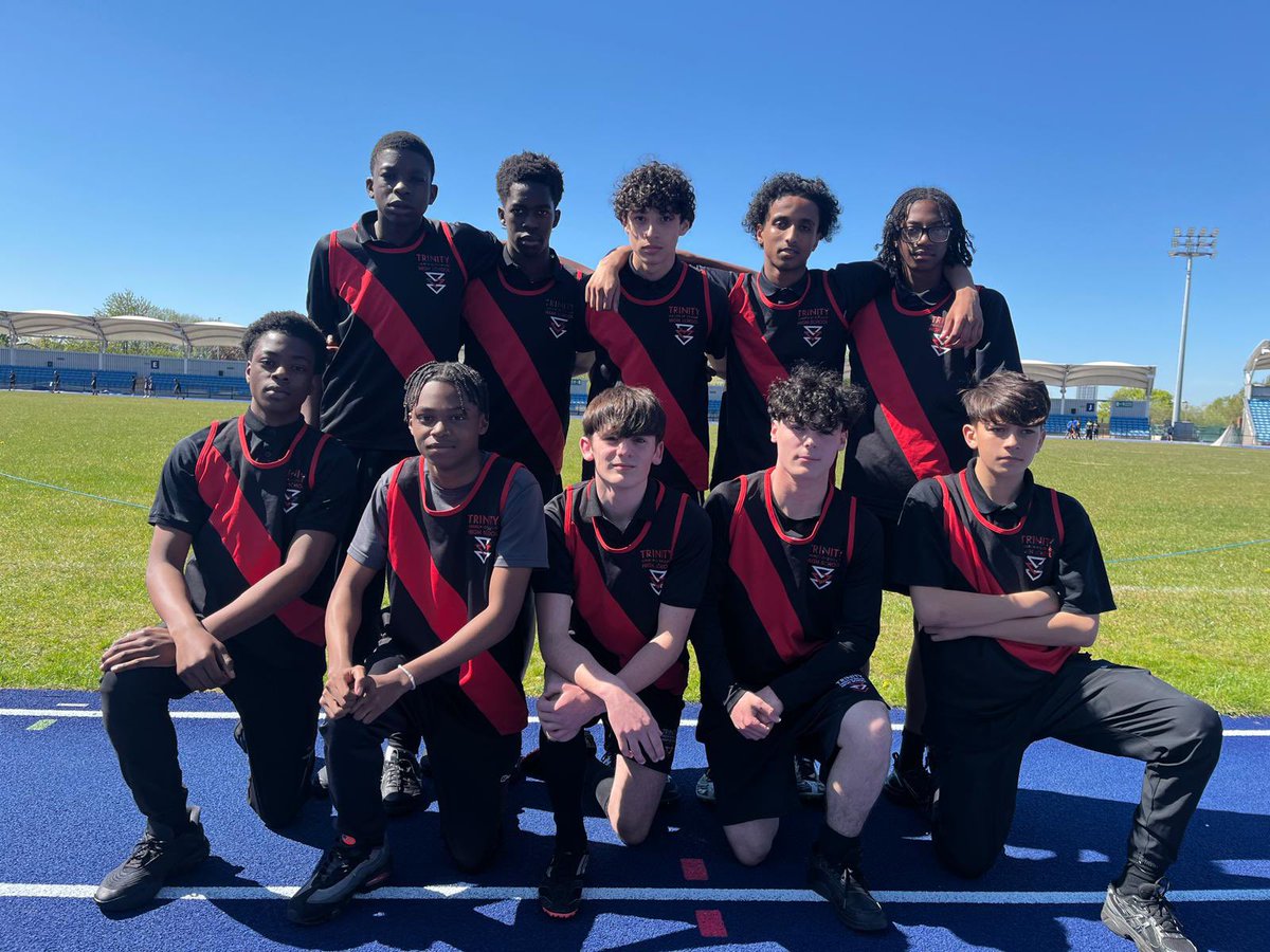 TrinityHighPE's tweet image. Our Yr10 students had a fantastic afternoon amongst 15 schools in the Manchester Athletics Championships. There was silver for: Sybil:200m, Rainat:Hurdles and Boys’ Relay. Bronze for Laolu:200m, Anu:Javelin and Sybil:100m. Well done to all #TeamTrinity #oneteam