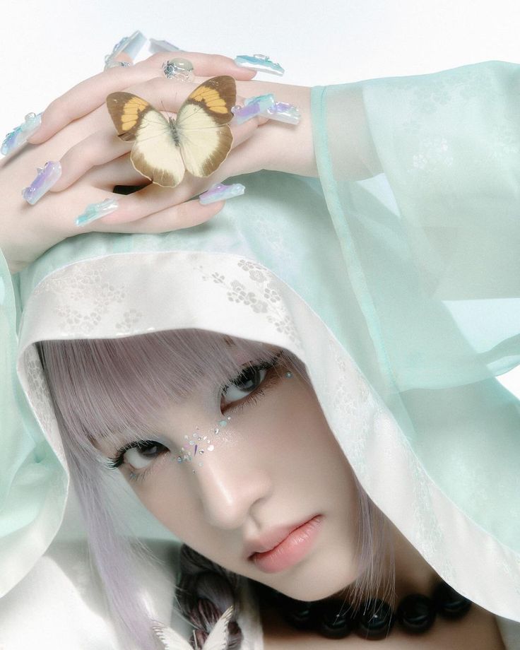 ⋆⋆⋆ tweet media