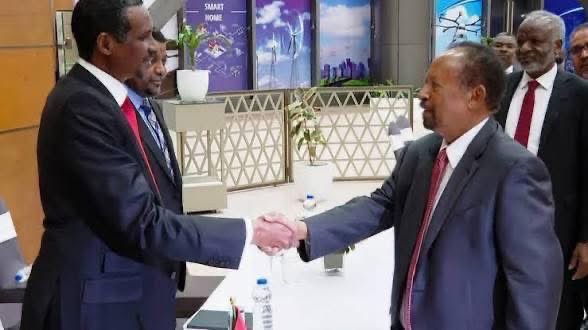 𝒜𝓂𝓂𝒶𝓇 tweet media