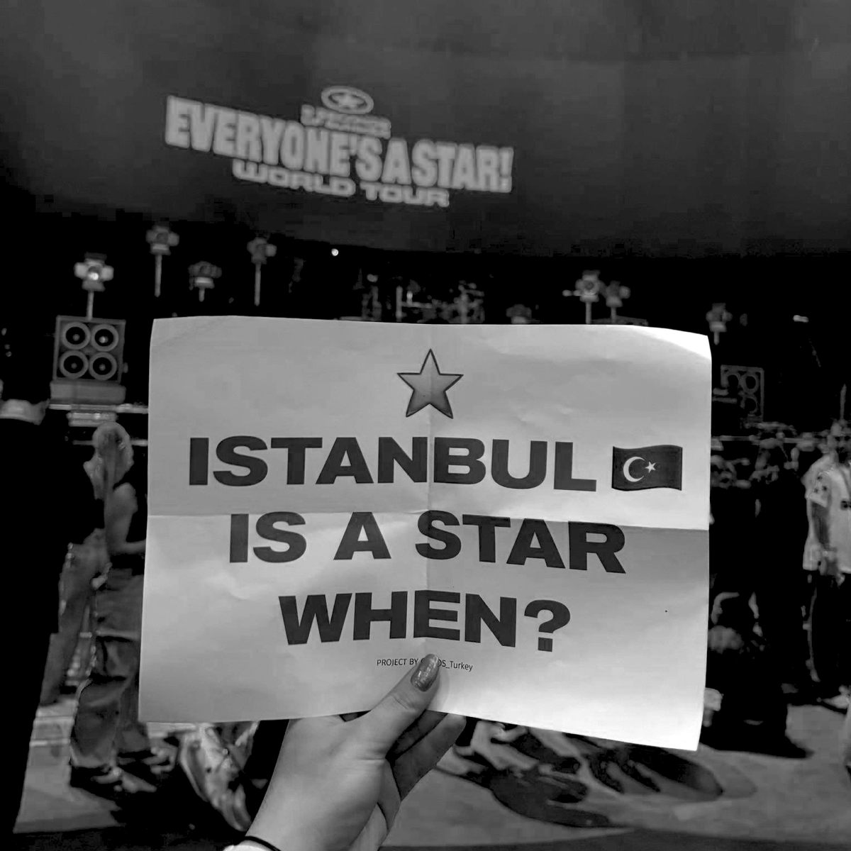 5SOS Turkey tweet media