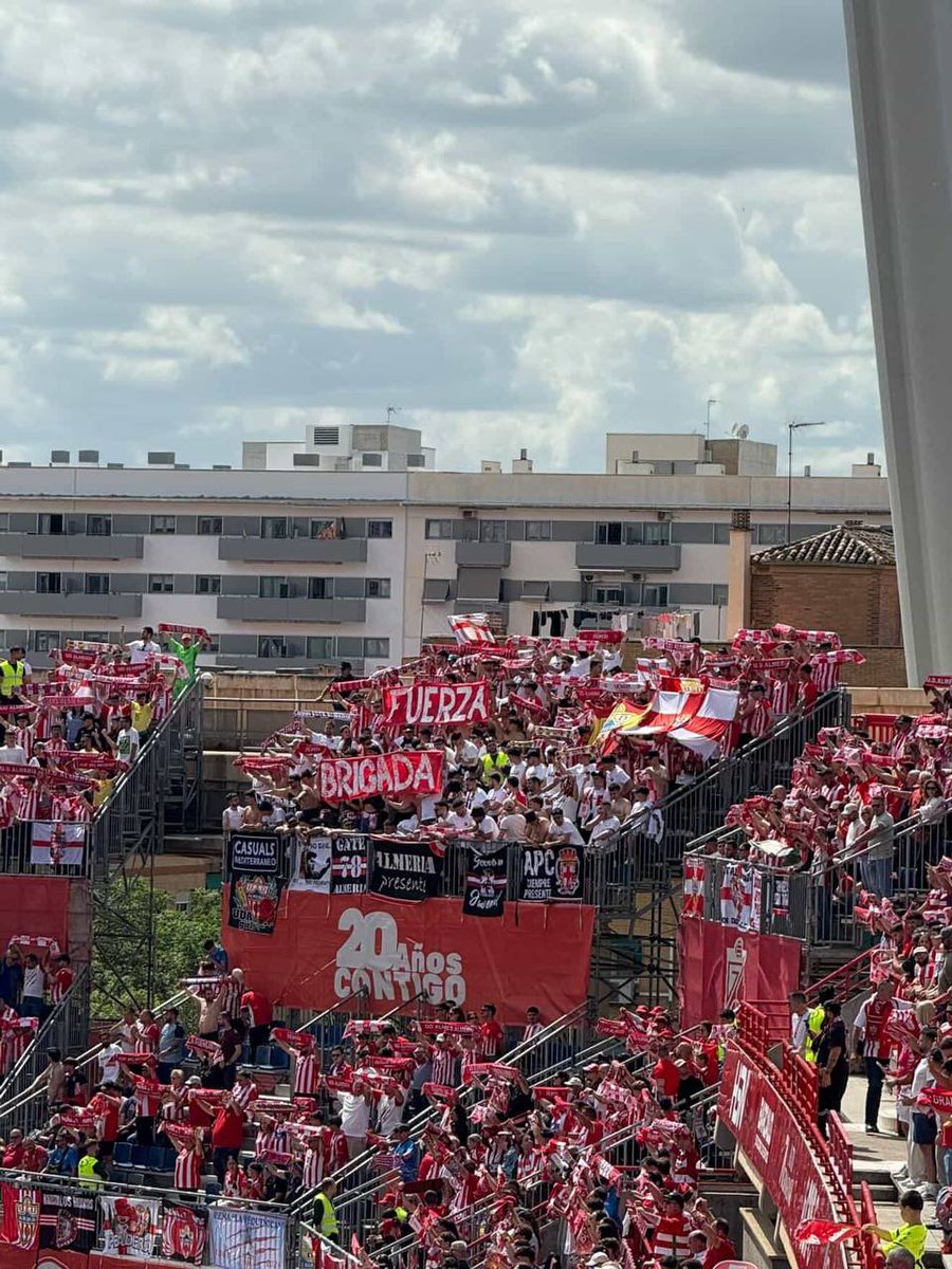 Granada - Almería (26-04-2026)

Equipo y Afición caminamos hacia Primera División 🔴⚪️