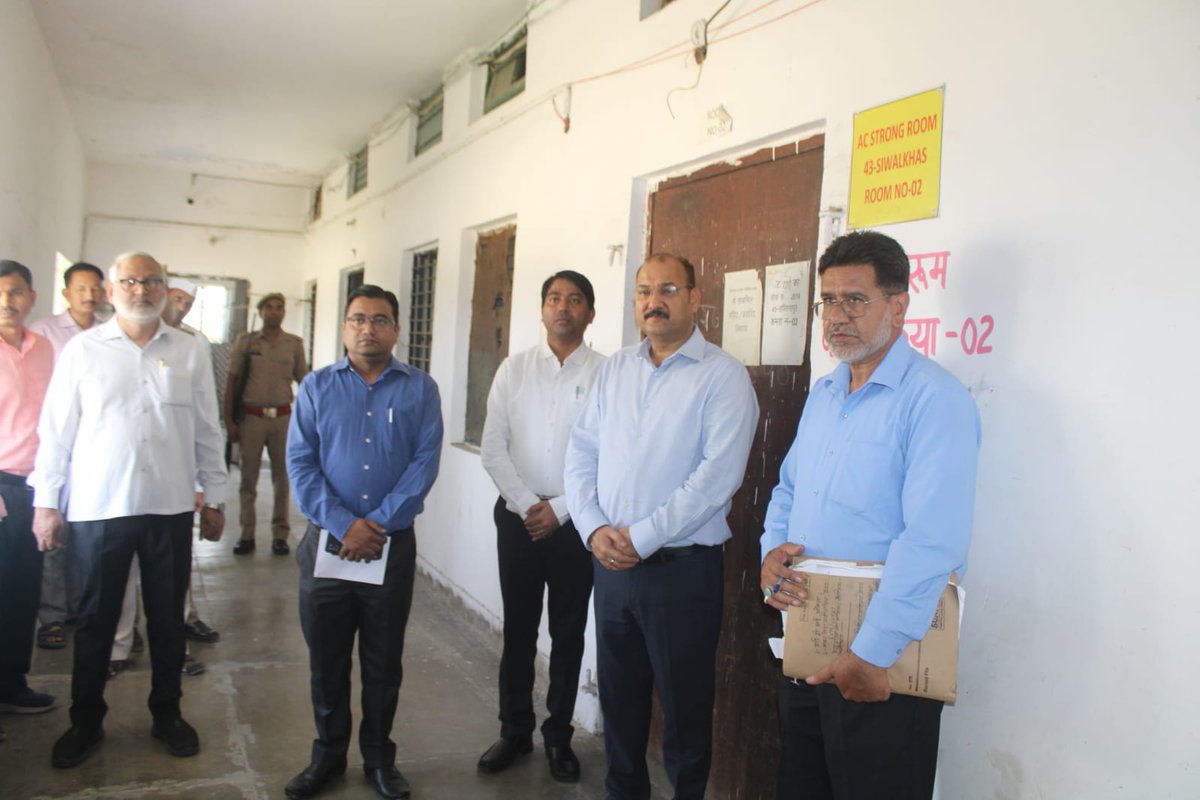 DM Meerut tweet media