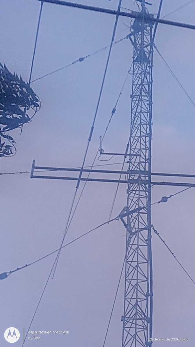 cx1cw's tweet image. Another site ready to report ADS-B data for @planefinder! 
This one is from an exceptional location in Juanico, Canelones. From the site at about 55 meters above sea level, plus 6 meters for the house, plus at least 15 meters for the tower... 
Thanks Dan &amp;amp; team.
#ADSB @rgsuy