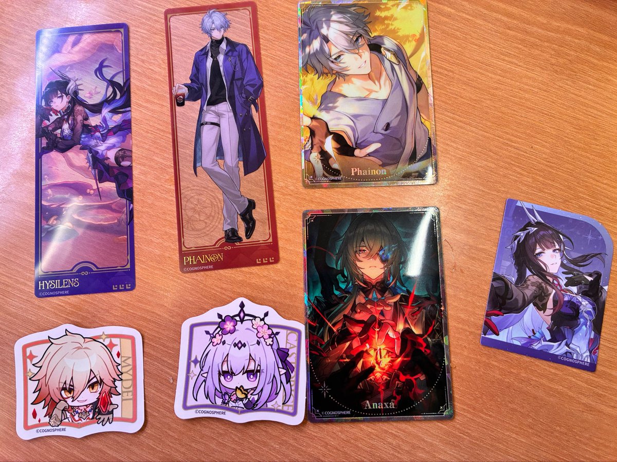 1126Bochan's tweet photo. シークレット2種類当てたので勝ち✌️✌️✌️✌️✌️✌️✌️
スシローに行けなかったファイノン推しの友達にプレゼントしようと思います https://t.co/9LZSgbITLe