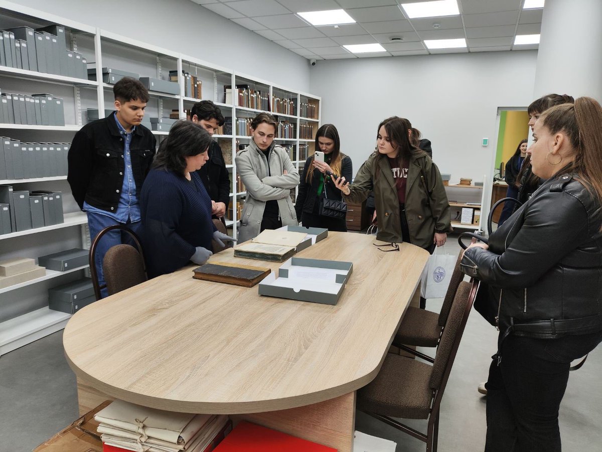 BSM_USMF's tweet photo. Ziua ușilor deschise la USMF “Nicolae Testemițanu”

#USMF #universitate #medicina #student #biblioteca #student #ZiuaUsilorDeschise https://t.co/GtP36kDlu2