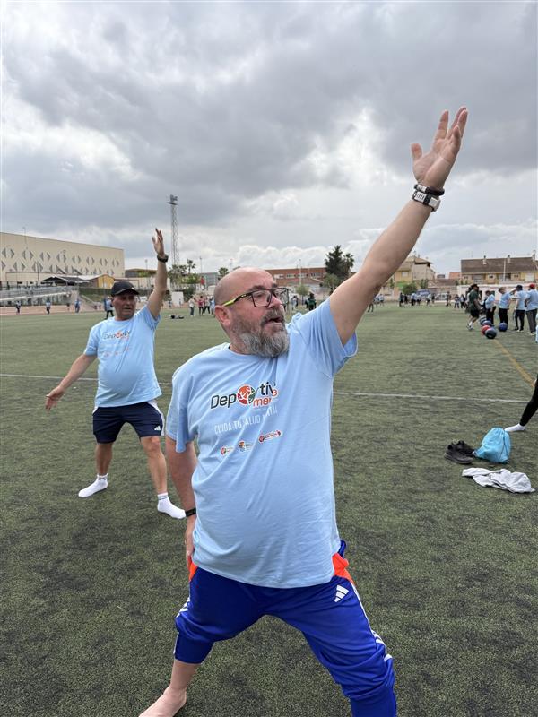 SMAguilas's tweet photo. Deporte + salud mental = cosas muy bonitas 💚

Un año más en #Deportivamente: inclusión que se vive 🫶
+600 personas compartiendo, cuidándonos y disfrutando juntas/os.
Gracias a @afesmo  y a la @SaludMentalRM 💫

¡Ya contando los días para repetir! 😄 https://t.co/Nx4OUsWaqE