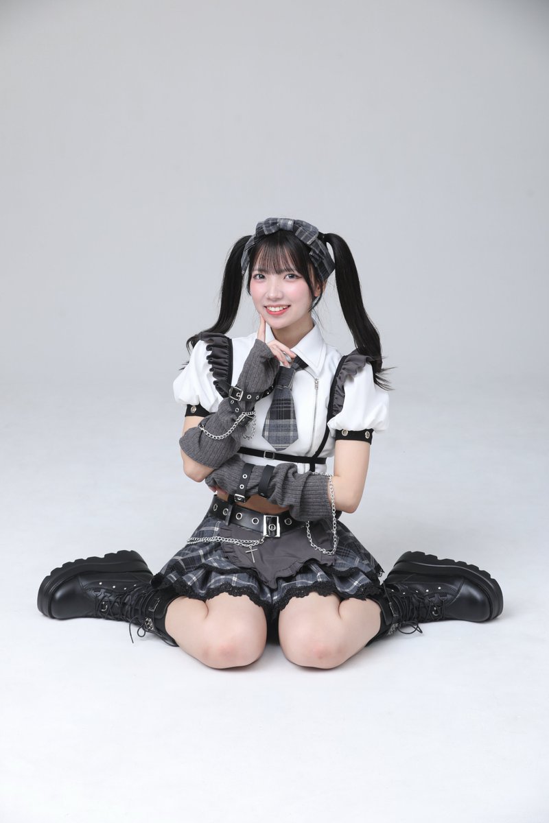 SHURi tweet media