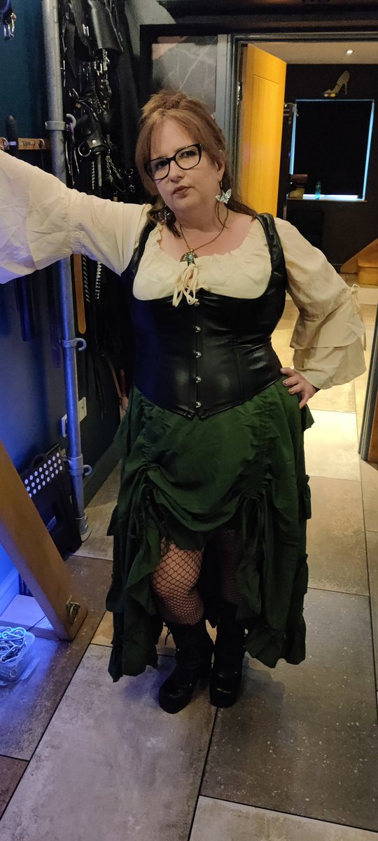 Mistress Brooke McHooky (@aw_mistress) / Posts / X