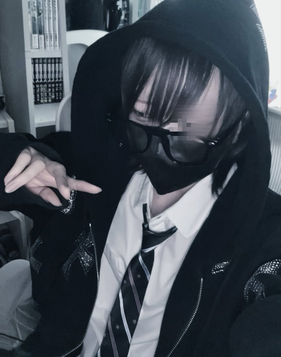 𝔯𝔢𝔦 tweet media