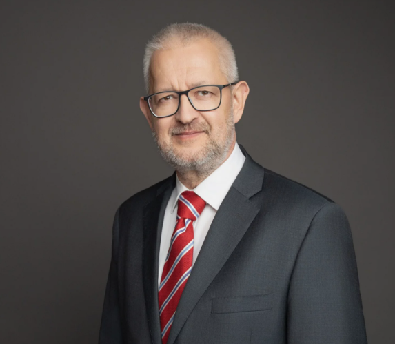 Jan Pospieszalski tweet media