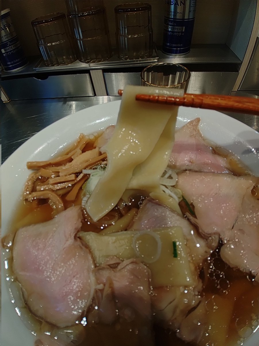 ur0ta1's tweet photo. @KulasanM 麺には麺でお返し申す
ラー麺という物の幅の広さを御覧じろください https://t.co/iFQRIun5ZQ